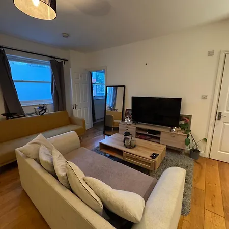 Cosy Flat In Stoke Newington Apartment